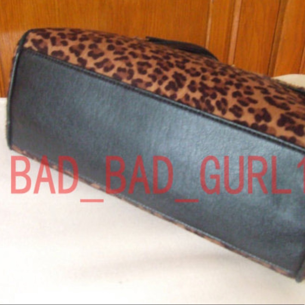 Beautiful ALDO Leopard Handbag - Picture 4 of 9